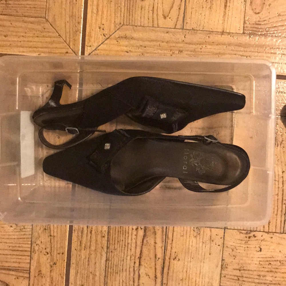 Kitten heels